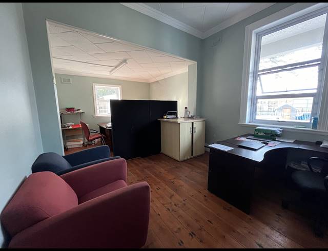 676M² OFFICE FOR SALE IN SOUTHERNWOOD